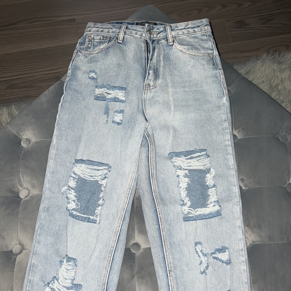 Jeans - Picture 3 of 4